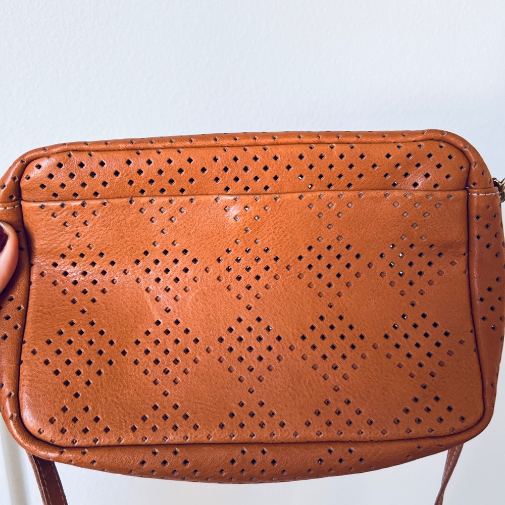 Clare V Midi Sac Beige Perforated